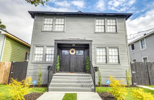 Dillard Appartement | 3 Mi to French Quarter Modern Apt in New Orleans