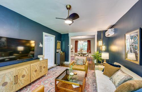 Wilkinsburg Maison | 3 Mi to Frick Park Artsy, Urban Retreat with Deck
