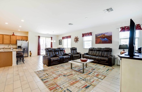Canyon Trails West Maison | NOUVEAU! Desert Den w / Oasis, à 5 km de Goodyear Ballpark!