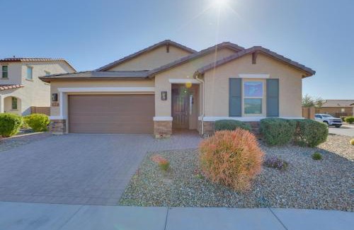 Canyon Trails West Maison | 3 Mi to Goodyear Ballpark Desert Den with Pool