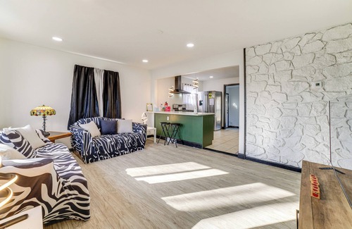 Gary Maison | 3 Mi to Hard Rock Casino: Charming Home in Gary!