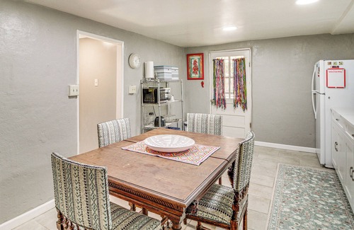 Albuquerque Maison | 3 Mi to Old Town, Fenced Yard: ABQ Abode!