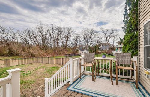 Lower Township Maison | 3 Mi to Shore Spacious Gem with Yard in Cape May