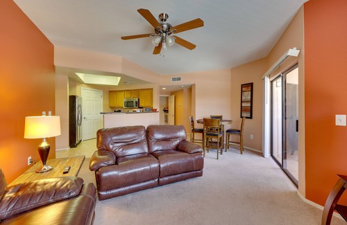 Maryvale Village Copropriété | Quiet Phoenix Condo Near Westgate & Hiking Areas