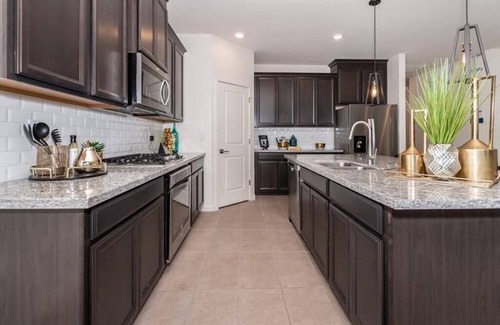Glendale Maison | 3 mile from State Farm Stadium
