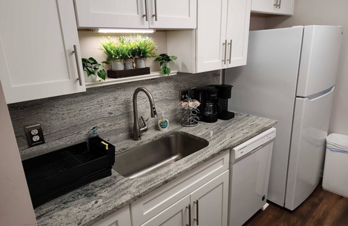 Tallahassee Appartement | Midtown Near John Knox-Luxe Beds-Walk to Lake Ella