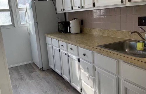 Southeast Maison | Cozy 2BR, 1BR Home - 2.5 miles to Capitol Building