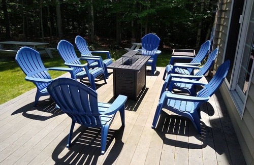 Fly Creek Maison | 3 min. to DreamsPark & 21 min. to CASV, 33 ft. Long Heated Pool, Fun, & Private