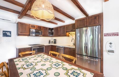 Las Catalinas Appartement | 3 Minute Walk to the Beach, Fountain & Patio at Las Catalinas