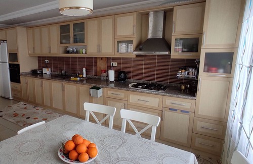 Tosmur Belediyesi Appartement | 3 minutes to the beach! Spacious and silent suite with pool.