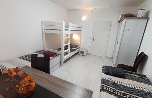 Kemnat Maison | 3 Monteurzimmer als Wohngemeinschaft zur Selbstversorgung