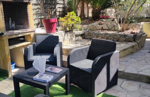 Saint-Roch Appartement | 3 pieces dans maison de ville - box - vue panoramique - jardin