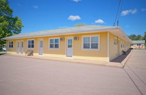 Linkletter Appartement | (3) Suite Queen Privée à Green Acres Summerside
