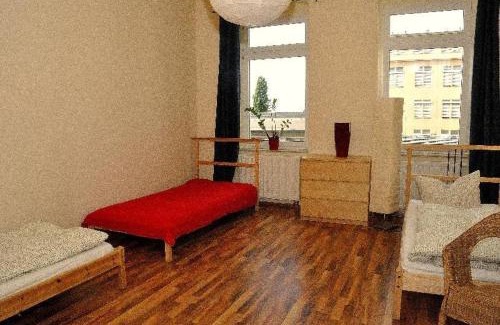 Innere Neustadt Appartement | 3-Raum-Fewo-Dresden-Zentrum-Balkon-Blick-auf-Altstadt-L10