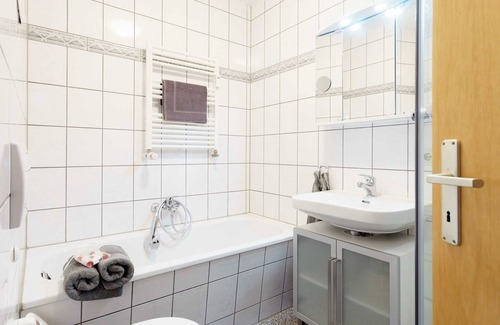 Andreasvorstadt Appartement | 3 Raum-wohnung mit Blick auf die Zitadelle Petersberg - Neu-wohnung mit Blick auf die Zitadelle