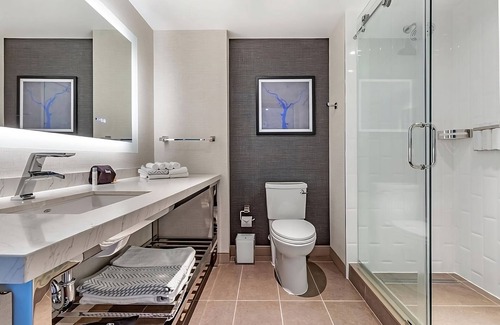 Buzzard Point Hôtel | 3 Relaxing Units for Groups! Rooftop Lounge, Bar, Minutes to Nationals Park