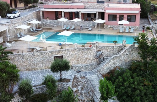 Exopoli Appartement | 3 room apartment with view Oasis (Rose) above Georgioupolis
