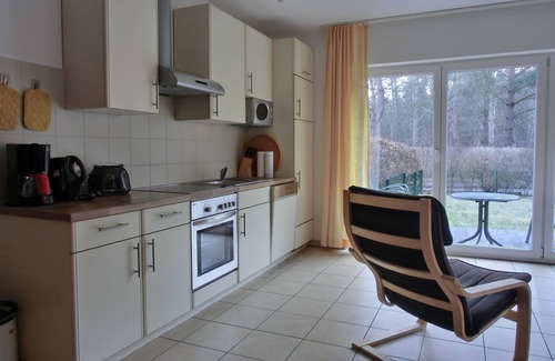 Ribnitz-Damgarten Appartement | 3-room apartment with 2 floors, 2 bedrooms in a quiet location for 6 pers. with WLAN - NH