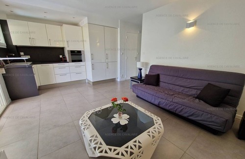 Cavalaire-sur-Mer Appartement | Appartement T3 à Cavalaire-sur-Mer - Terrasse vue mer et parking