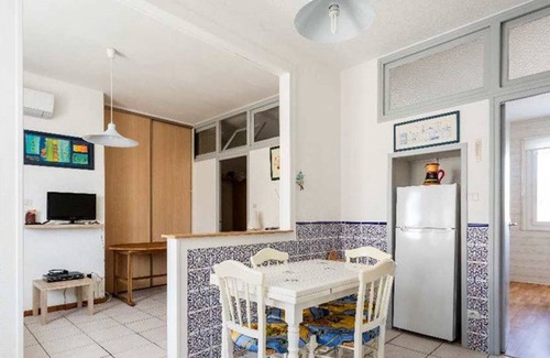 Marseillan Plage Appartement | Appartement 3 pièces climatisé au 1er étage, près du marché à Marseillan-Plage