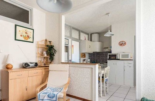Marseillan Plage Appartement | Appartement 3 pièces climatisé au 1er étage, près du marché à Marseillan-Plage