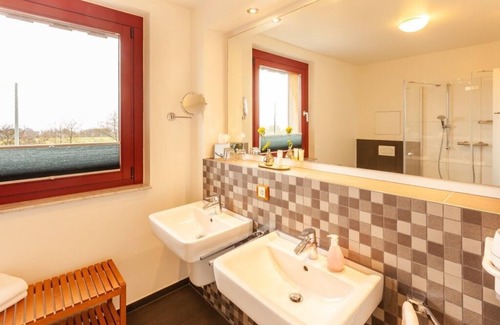 Lohme Appartement | 3-room apartment "Albatros" - House Fore, at the national park, golf course, close to the beach