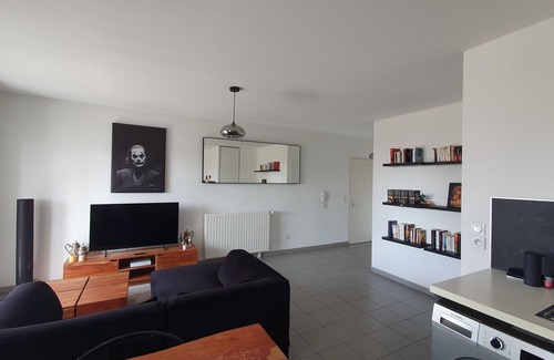 Euromed - La Joliette Appartement | Appart 3 pièces dans résidence sécurisée terrasse vue mer + parking. Métro à 50m