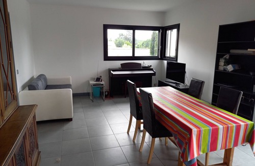 Saint-Vallier-de-Thiey Appartement | 3 pieces au coeur du village de St Vallier de thiey