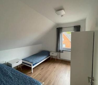 Hagenburg Appartement | 3 Schlafzimmer l Südbalkon l Waldrand l Saniert