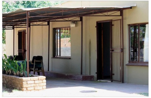 Lephalale Maison | 3 Single bedroom in farmhouse in Limpopo Province
