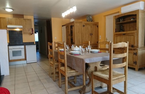 Reallon Appartement | Gîte 3*, spacieux, au rdc du chalet avec superbe vue sur la vallée de Réallon,