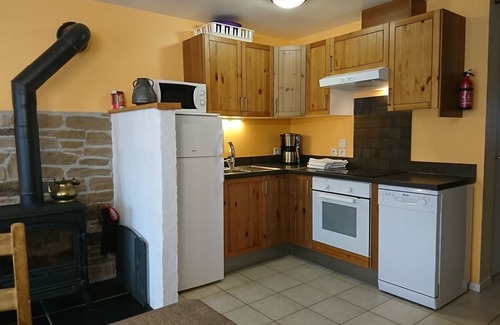 Reallon Appartement | Gîte 3*, spacieux, au rdc du chalet avec superbe vue sur la vallée de Réallon,
