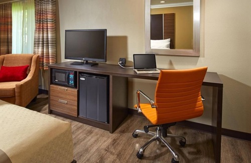 Anaheim Resort Hôtel | 3 Spacious Units – Near Knott’s Berry Farm, Disneyland, & Top Attractions!