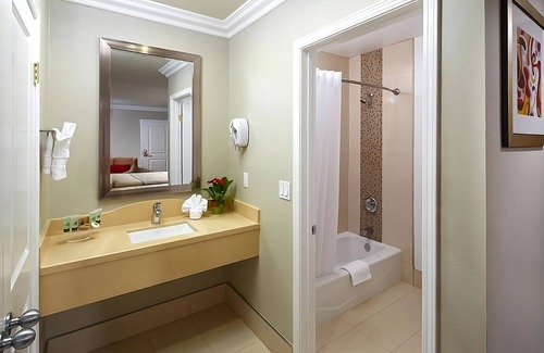 Anaheim Resort Hôtel | 3 Spacious Units – Near Knott’s Berry Farm, Disneyland, & Top Attractions!