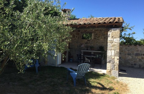 Lagorce Cottage | GITE 3 étoiles DANS MAISON ANCIENNE EN PIERRES PROCHE VALLON PT D'ARC à Lagorce