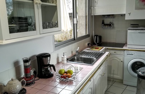 Vieux Vichy Appartement | STUDIO MEUBLE CLASSE 3* IDEAL CURISTES, TERRASSE DE 30M2, MAGNIFIQUE VUE