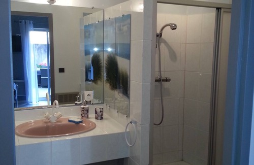 Vieux Vichy Appartement | STUDIO MEUBLE CLASSE 3* IDEAL CURISTES, TERRASSE DE 30M2, MAGNIFIQUE VUE