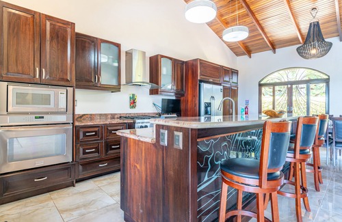 Ojochal Maison | 3 suites-Privacy-Gated-Sunset Ocean Views-Luxury
