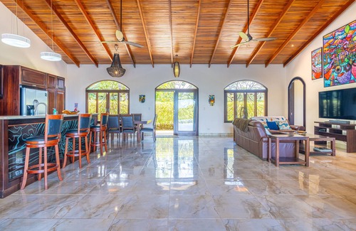 Ojochal Maison | 3 suites-Privacy-Gated-Sunset Ocean Views-Luxury
