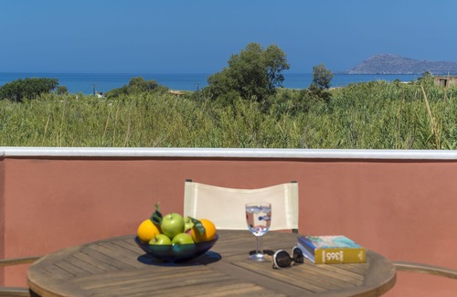 Maleme Villa | 3 Villas, 200m de la plage, pour 18 personnes, piscine, vue, Daphnis Villas