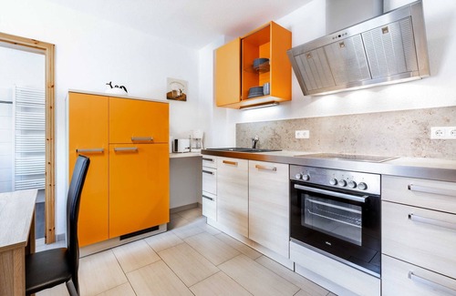 Kroepelin Appartement | 3- Zimmer- Ferienhaushälfte Lucky 2 - Familien Ferienhof Lucky bei Kühlungsborn OFC 08