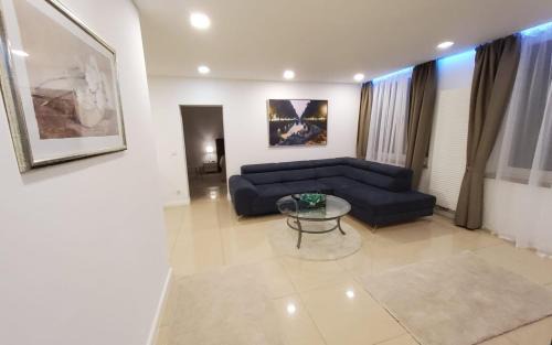 Golzheim Appartement | 3 Zimmer Wohnung - Keine Party Wohnung ! 6 Personen