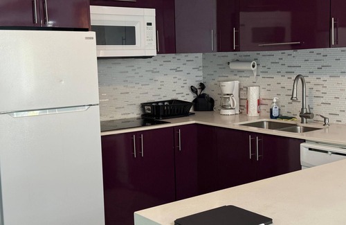 Palmas Maison | 30 Day Minimum -3BR in Cataño-Gated/Garage Unit3