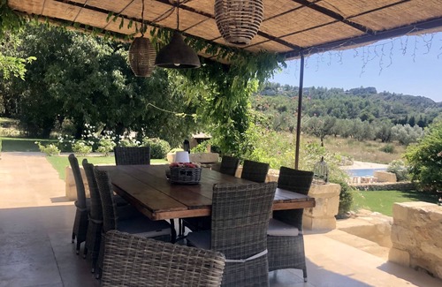 Les Baux-de-Provence Villa | Proche de St Rémy de Pce, propriété 5* dans un environnement enchanteur. jacuzzi