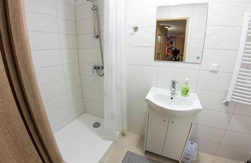 Sieradz Lit Et Petit-Déjeuner | 30 m² Chambre d'hôtes ∙ 3 personnes