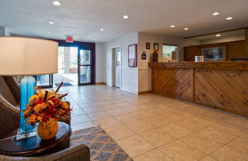 Berkeley Springs Hôtel | 30 m² Hôtel ∙ 127 personnes