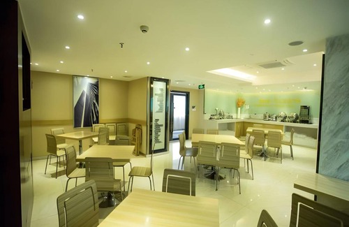 Rong County Hôtel | 30 m² Hôtel ∙ 3 personnes