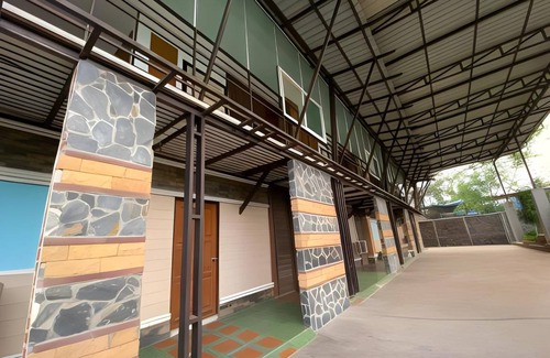 Chum Phae Hôtel | 30 m² Hôtel ∙ 3 personnes