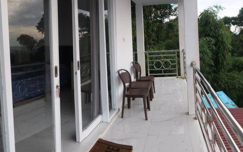 Tomohon Hôtel | 30 m² Hôtel ∙ 5 personnes