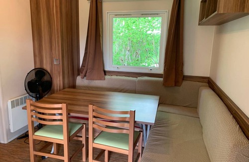 Arc-et-Senans Maison | 30 m² Mobil-home ∙ 3 chambres ∙ 6 personnes